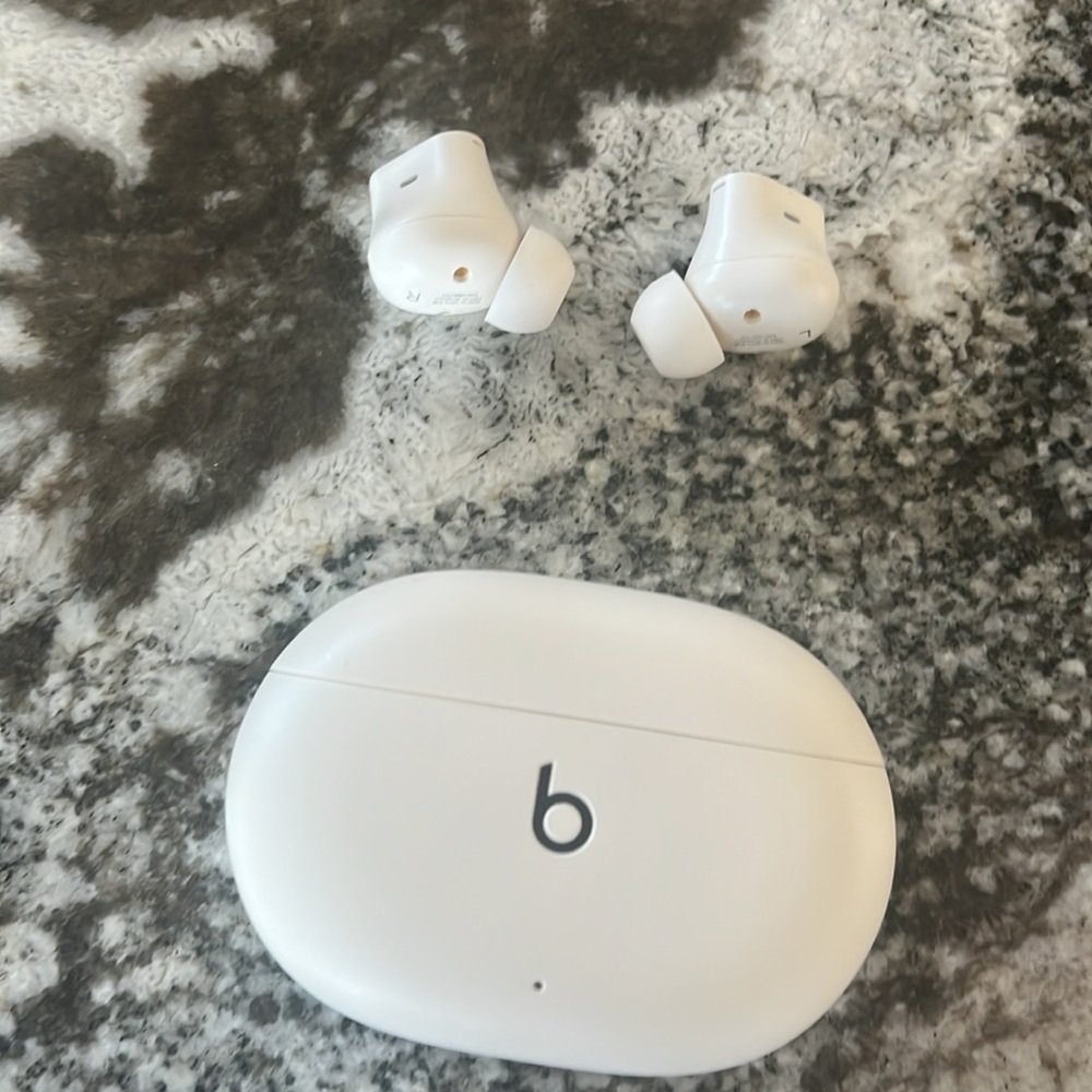 Beats studio Buds+